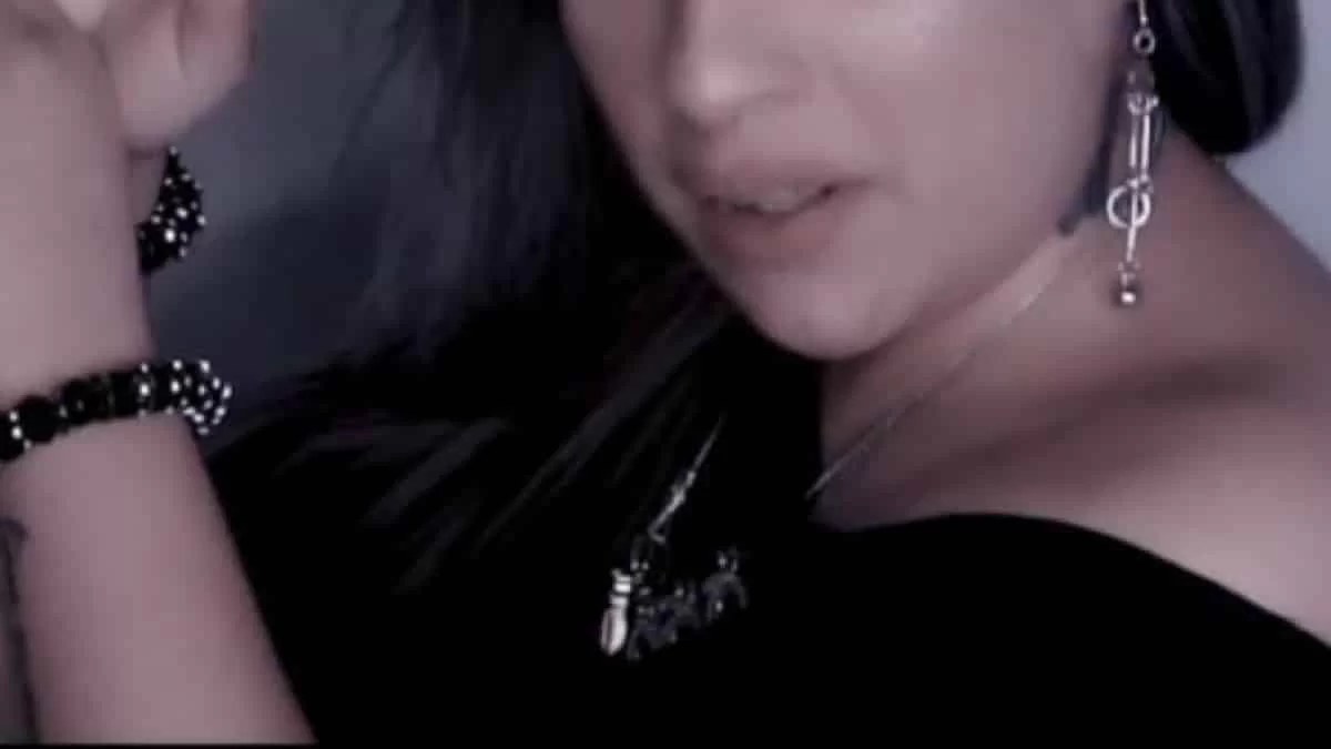 Υπεβλήθη σε μαστεκτομή και έχασε τα δίδυμα μωρά της - Συγκλονίζει γνωστή τραγουδίστρια για την μάχη της με τον καρκίνο