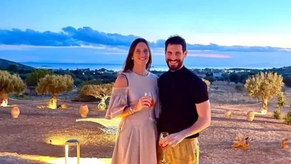«Ο Θανάσης ήταν...» - Οι πρώτες δηλώσεις της Βίβιαν Δράκου μετά την γέννηση της τρίτης κόρης τους
