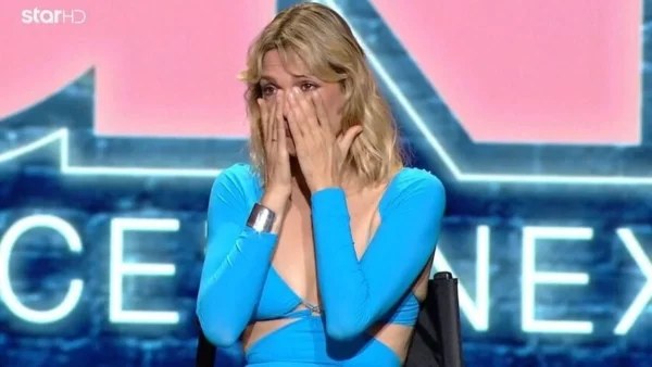 GNTM 5: «Πρώτη φορά γίνεται αυτό» - Η Βίκυ Καγιά τα "έβαψε" σκούρα  με τις απανωτές αποχωρήσεις