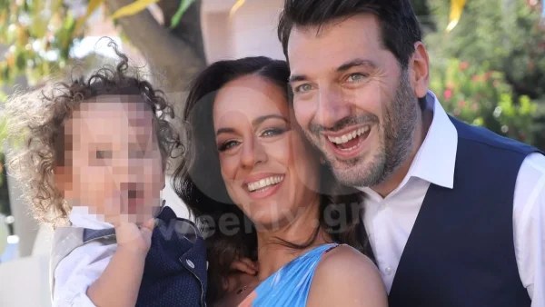 Βάφτιση υπερπαραγωγή για τον γιο του Παναγιώτη Χατζηδάκη - Πασίγνωση παρουσιάστρια έδωσε το παρών