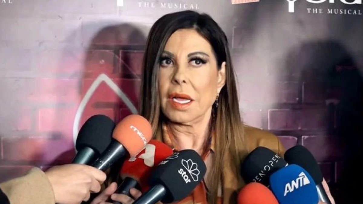 «Με την Καίτη Γαρμπή...» - Η Άντζελα Δημητρίου "έσπασε" τη σιωπή της για την κόντρα της με την κριτή του J2US