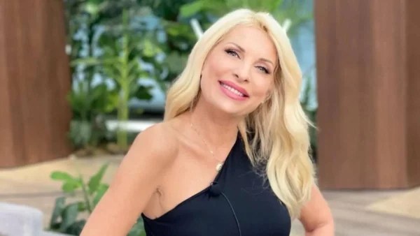 Έχουν τα ίδια μάτια και χαμόγελο - Αυτή είναι η θεία της Ελένης Μενεγάκη, Μαρία