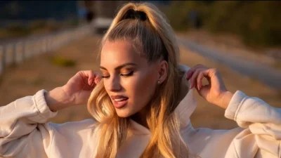 «Δεν κρατάω κακία σε κανέναν» - Η απάντηση της Τζούλιας Νόβα για τα αρνητικά σχόλια μετά το βίντεο για τις κουρασμένες μαμάδες
