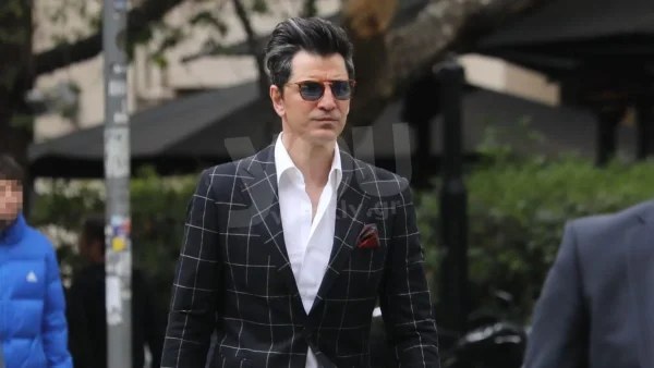 «Σηκώνομαι και δίνω ένα φούσκο στον Σάκη Ρουβά...»