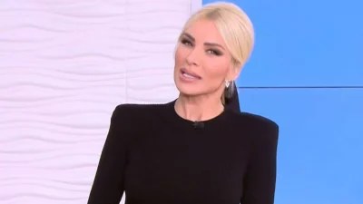 Κατερίνα Καινούργιου: Μαυροφορεμένη στη σημερινή 10/11 εκπομπή, Super Κατερίνα