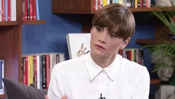 «Τότε όταν μου συνέβησαν...» - Η εξομολόγηση της Άννας Μαρίας Παπαχαραλάμπους για τις κακοποιητικές συμπεριφορές