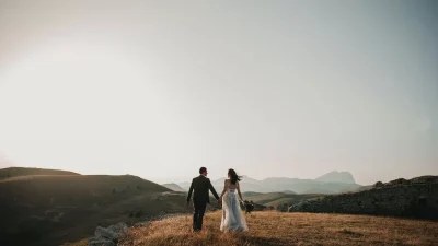 Παντρεύεστε; Αυτοί είναι οι κορυφαίοι γαμήλιοι ελληνικοί προορισμοί