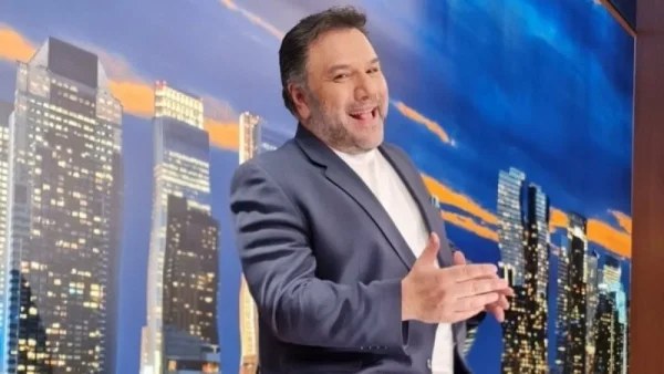 The 2night Show: "Έσκασαν" τα ευχάριστα για τον Γρηγόρη Αρναούτογλου - Η ανακοίνωση του ANT1