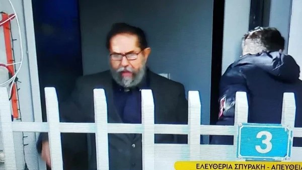 Χαμός στην Κιβωτό του Κόσμου - Γονείς έσπασαν την πόρτα και φώναζαν τον Πατήρ Αντώνιο