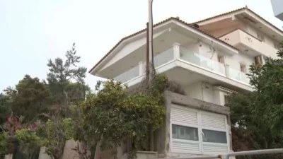 Κιβωτός του Κόσμου: Πολυτελείς κατοικίες πολλών χιλιάδων ευρώ - Πλάνα από τις μεζονέτες του πάτερ Αντώνιου και της Πρεσβυτέρας