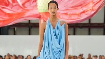 Παπούτσια µε µπαλόνια από τον οίκο Loewe - Εσύ θα φορούσες αυτά τα ιδιαίτερα κομμάτια;