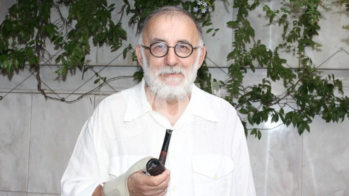 Θάνος Μικρούτσικος: «Συνέχεια νιώθω ότι είναι δίπλα μου» - Σπαράζουν καρδιές τα λόγια της συζύγου του, Μαρίας Παπαγιάννη, για τον θάνατό του