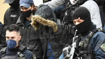 Νέα "επίθεση" της οικογένειας Πισπιρίγκου - Στο στόχαστρο η Ζήνα Κουτσελίνη και όχι μόνο