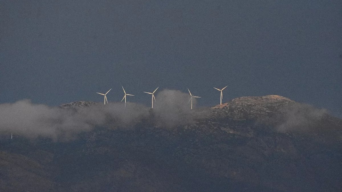 Καιρός 14/12: Σποραδικές καταιγίδες και χιονοπτώσεις - Που θα είναι πιο έντονα τα φαινόμενα