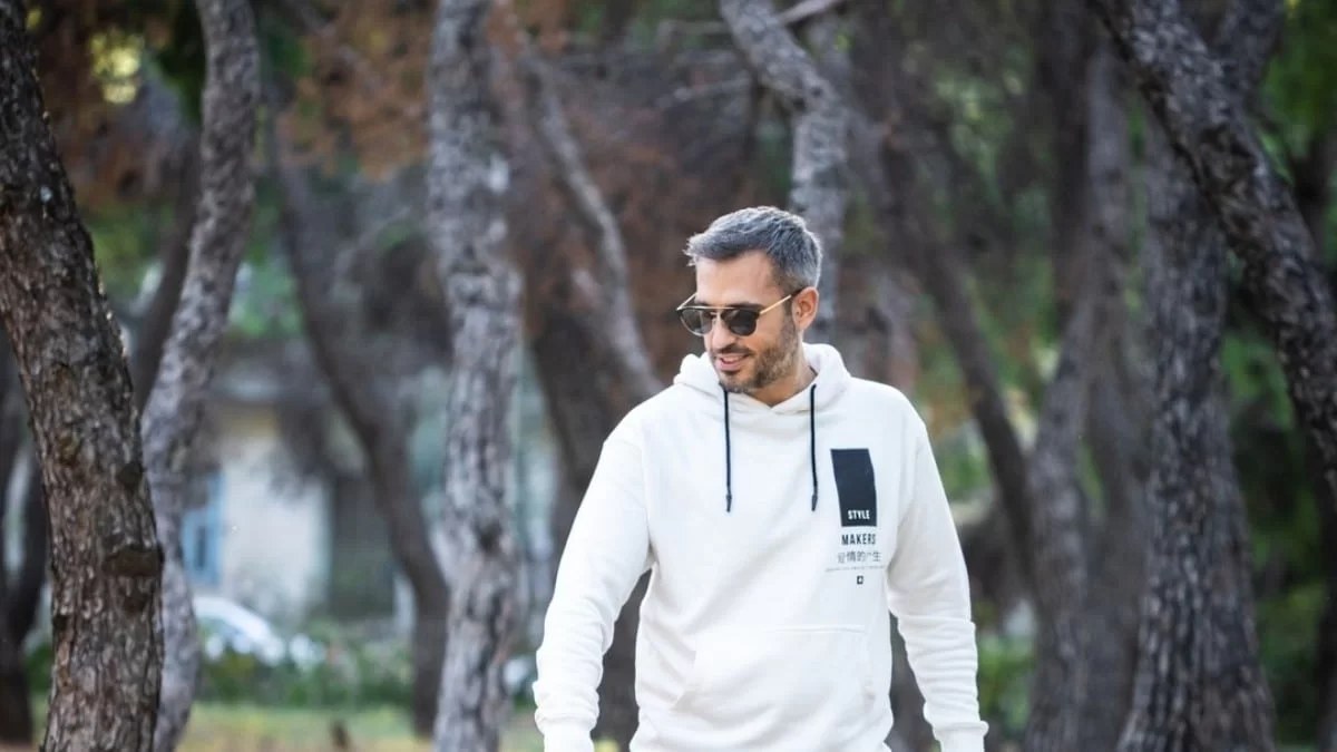 Γιώργος Τσούλης: Η πρώτη φωτογραφία με το νεογέννητο γιο του μέσα από το σπίτι