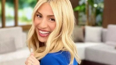 Μαρία Ηλιάκη: Τα πρώτα Χριστούγεννα με τον Στέλιο Μανουσάκη και την κόρη τους στην Αθήνα