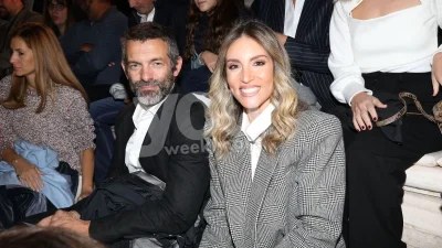 Αγκαλιά με την πεθερά του ο Φίλιππος Μιχόπουλος στο πλευρό της Αθηνάς Οικονομάκου - Στιγμές ευτυχίας για την ηθοποιό