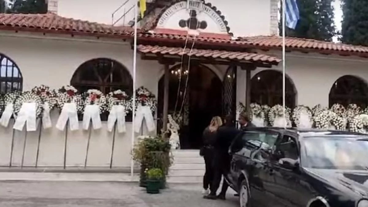 Τραγωδία Σέρρες: Θρήνος για το 11χρονο αγόρι - Ολοκληρώθηκε η κηδεία του άτυχου μαθητή