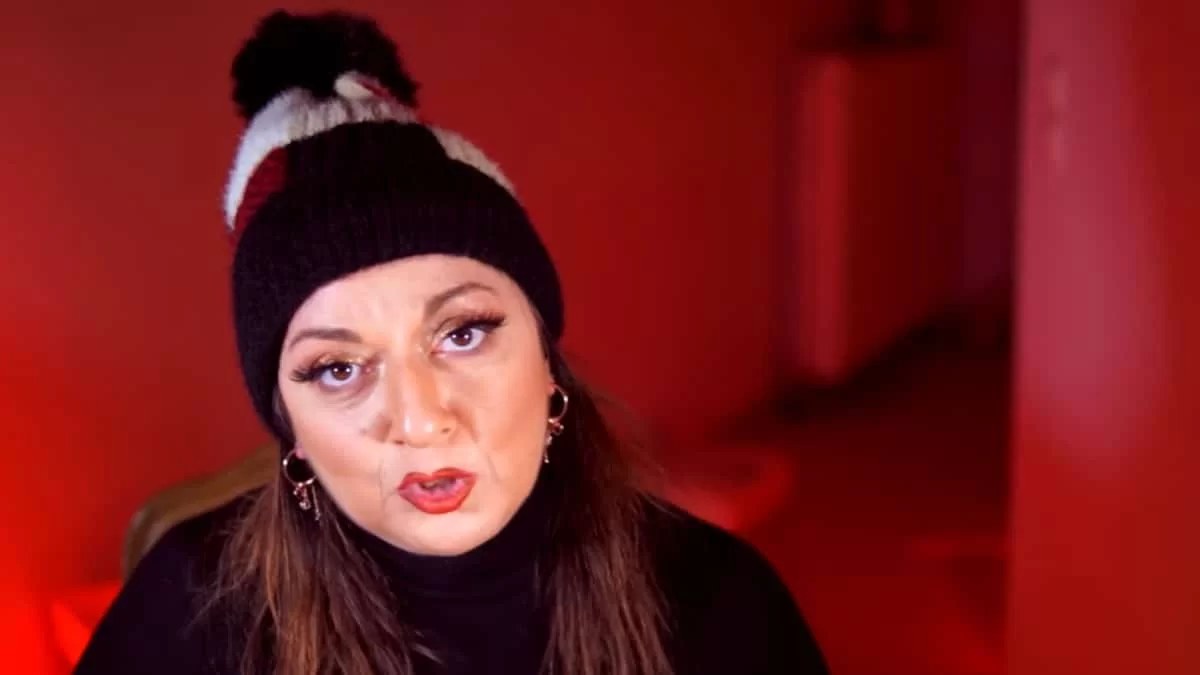 «Τι σχέση έχει το πόσους ακολούθους, με το εάν...» - "Κόλαφος" η Σοφία Μουτίδου για μια φορά ακόμη