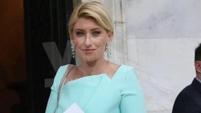 Στα στούντιο του ΣΚΑΙ ο γιος της Σίας Κοσιώνη - Σούσουρο με την φωτογραφία της παρουσιάστριας