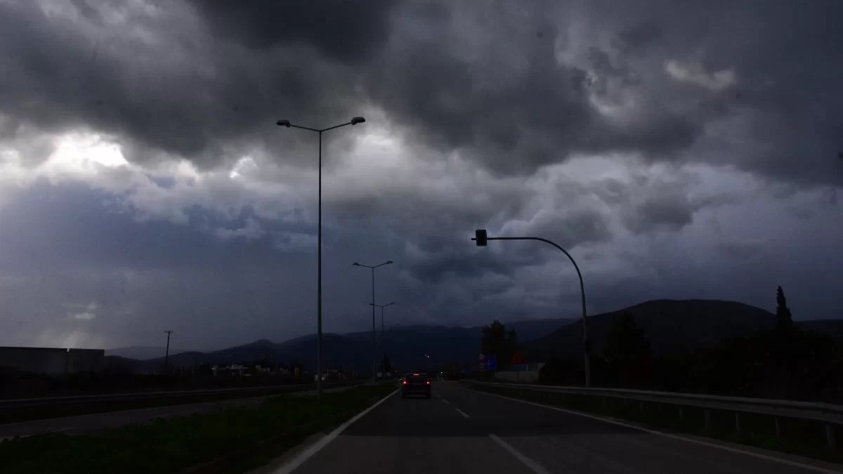 Έκτακτο δελτίο επιδείνωσης καιρού: Έρχεται κακοκαιρία το βράδυ - Συναγερμός σε αυτές τις περιοχές