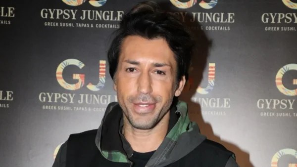 «Μου επιτέθηκε άσχημα, χτυπώντας με...» - Η απάντηση του Κωνσταντίνου Εμμανουήλ για τον φερόμενο ξυλοδαρμό στην σύντροφό του 