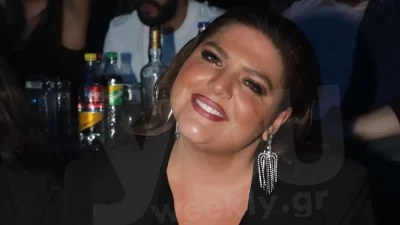Έκρυψε τα απολύτως απαραίτητα με ένα μαξιλάρι - Η αποκαλυπτική φωτογραφία της Μπάρκα στο κρεβάτι
