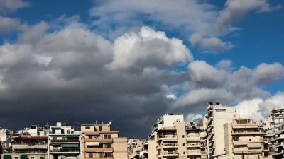 Καιρός 24/1: Τοπικές βροχές, σποραδικές καταιγίδες και χιόνια - Ποιες περιοχές θα επηρεαστούν;