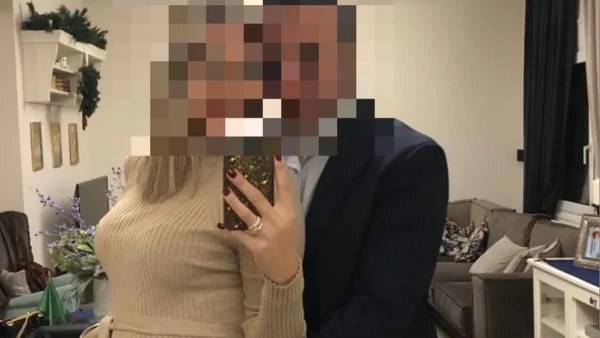 Γνωστός παρουσιαστής θα γίνει μπαμπάς για πρώτη φορά - Η φωτογραφία της συζύγου του με την φουσκωμένη της κοιλίτσα