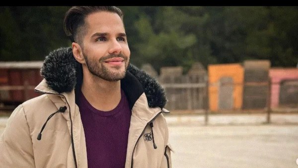 Γιώργος Τσαλίκης: Το γύρισε σε πωλητής... Hot Dog - Το βίντεο που κάνει τον γύρο του διαδικτύου