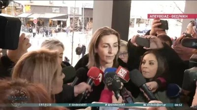 Δολοφονία 19χρονου: «Για πάντα μέσα στη φυλακή» - ''Γροθιά στο μαχαίρι'' η μητέρα του Άλκη έξω από το δικαστήριο