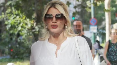 6 ημέρες μετά τη γέννηση του γιου της - Σε νυχάδικο για μανικιούρ η πρώτη έξοδος της Σπυροπούλου