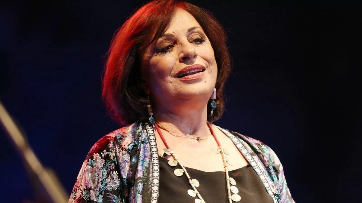Θρήνος για την Χάρις Αλεξίου