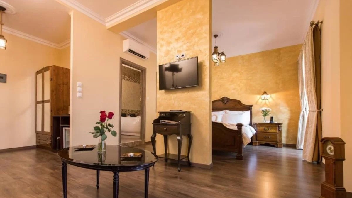 Theatro Hotel Odysseon: Το ξενοδοχείο που κάθε του δωμάτιο είναι εμπνευσμένο από ένα διάσημο θεατρικό έργο