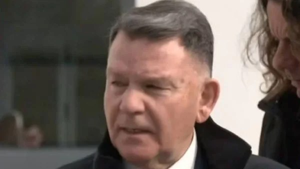 Τραγωδία Πάτρα: «Μην κάθεστε σταυροπόδι, τι είμαστε εδώ πέρα καφενείο;» - Έξαλλος ο Αλέξης Κούγιας με μάρτυρα κατά τη διάρκεια της δίκης