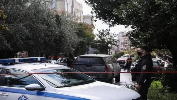 Θρίλερ στο Νέο Ηράκλειο: Μαχαίρωσαν 17χρονο στον πνεύμονα