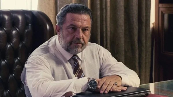 Παγιδευμένοι: Δύο ποτήρια κρασί με ένα... - Έτσι θα μάθει ο Αλέκος ότι η γυναίκα του έχει εραστή