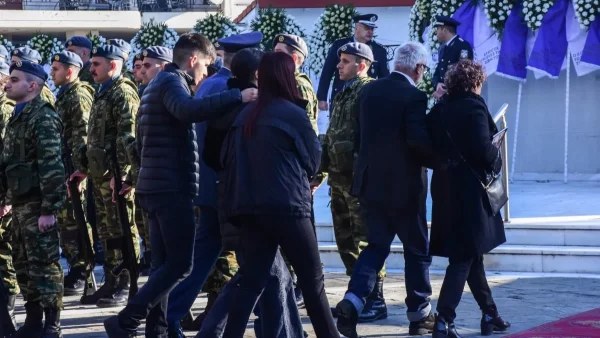 Ανδραβίδα: «Κάθε πρωί με ξυπνούσε, με χάιδευε, με φιλούσε...» - Ραγίζουν καρδιές με την εξομολόγηση της συντρόφου του 29χρονου πιλότου