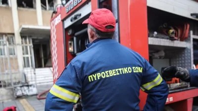 Φωτιά στην Βοβούσα Ιωαννίνων - Οι φλόγες έφτασαν στα σπίτια