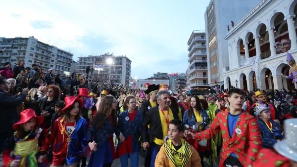 Απόκριες 2023: "Βούλιαξε" η Πάτρα από κόσμο - Πάνω από 150.000 οι επισκέπτες
