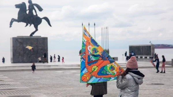 Καθαρά Δευτέρα: Ποια καταστήματα παραμένουν ανοικτά σήμερα 27/2