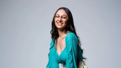 Μπορεί να μην πάει στην Eurovision αλλά δεν το βάζει κάτω - Το τραγούδι της Klavdia που τα "σπάει"