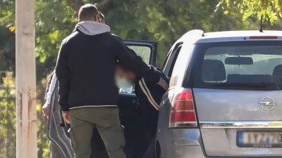 Κολωνός: Δερματολόγος με πέντε παιδιά βίαζε την ανήλικη για 50 ευρώ - Τι υποστήριξε μετά την σύλληψή του