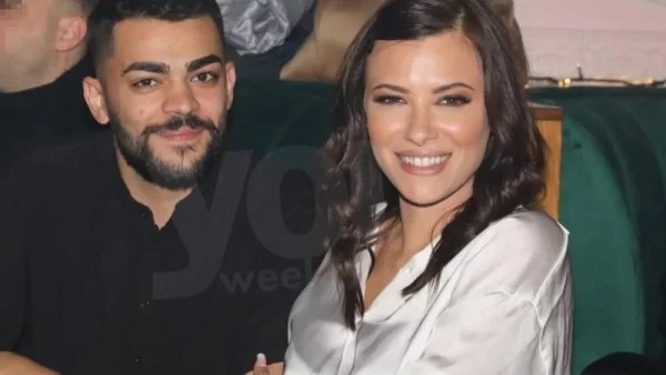 Αδημοσίευτη φωτογραφία - Η συγκινητική στιγμή που η Νάργες & ο Σαντικάι έμαθαν για την εγκυμοσύνη της Λάουρας