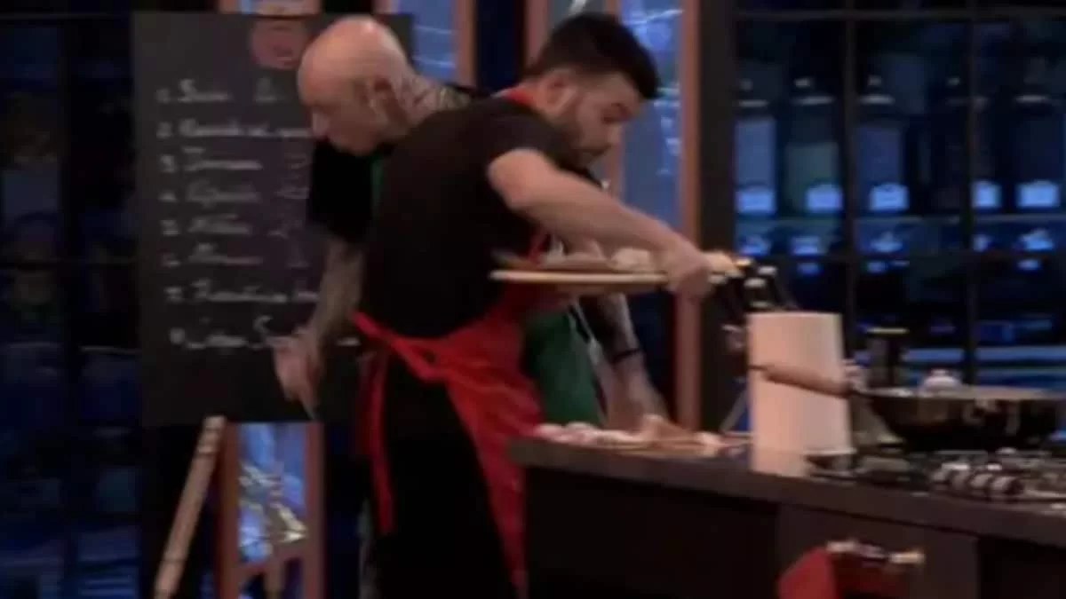 Masterchef 7: Ατύχημα στην κουζίνα - Πήρε σβάρνα το πιάτο και τα γκρέμισε όλα