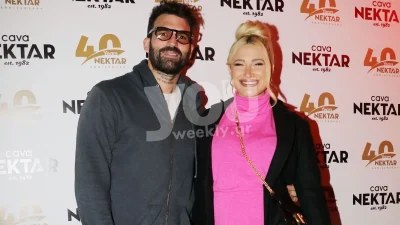Μέσα στο τζακούζι περιμένουν τον χιονιά - Η ανάρτηση του Δημήτρη Αλεξάνδρου με την Ιωάννα Τούνη που κάνει τον γύρο του διαδικτύου