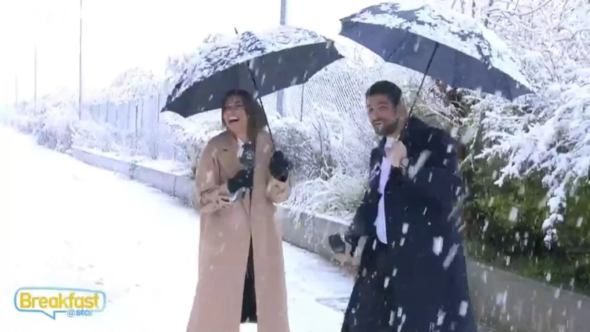 Χατζίδου και Παύλου καλημέρισαν το κοινό μέσα από τα χιόνια - Διαφορετική έναρξη για το Breakfast at star