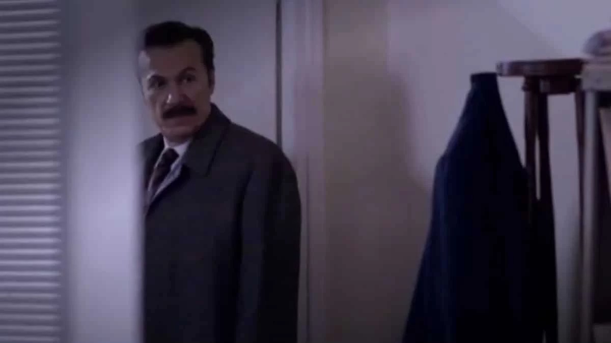 Παράδεισος των κυριών (17/3): Μεγάλο σκάνδαλο! Τους πιάνουν να φιλιούνται κολασμένα μέσα στο γραφείο