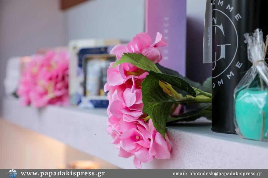 Angie's Touch Cosmetics: Λαμπερά εγκαίνια με εκλεκτούς καλεσμένους