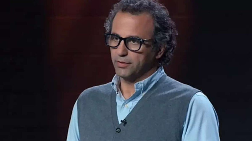 Ο διαγωνιζόμενος με το σκονάκι στο Dragons Den